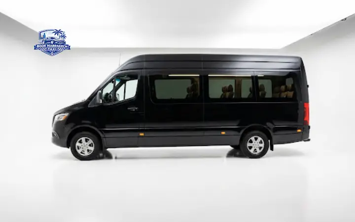 Véhicule groupe pour transport privé Marrakech Ouarzazate 8 à 15 personnes